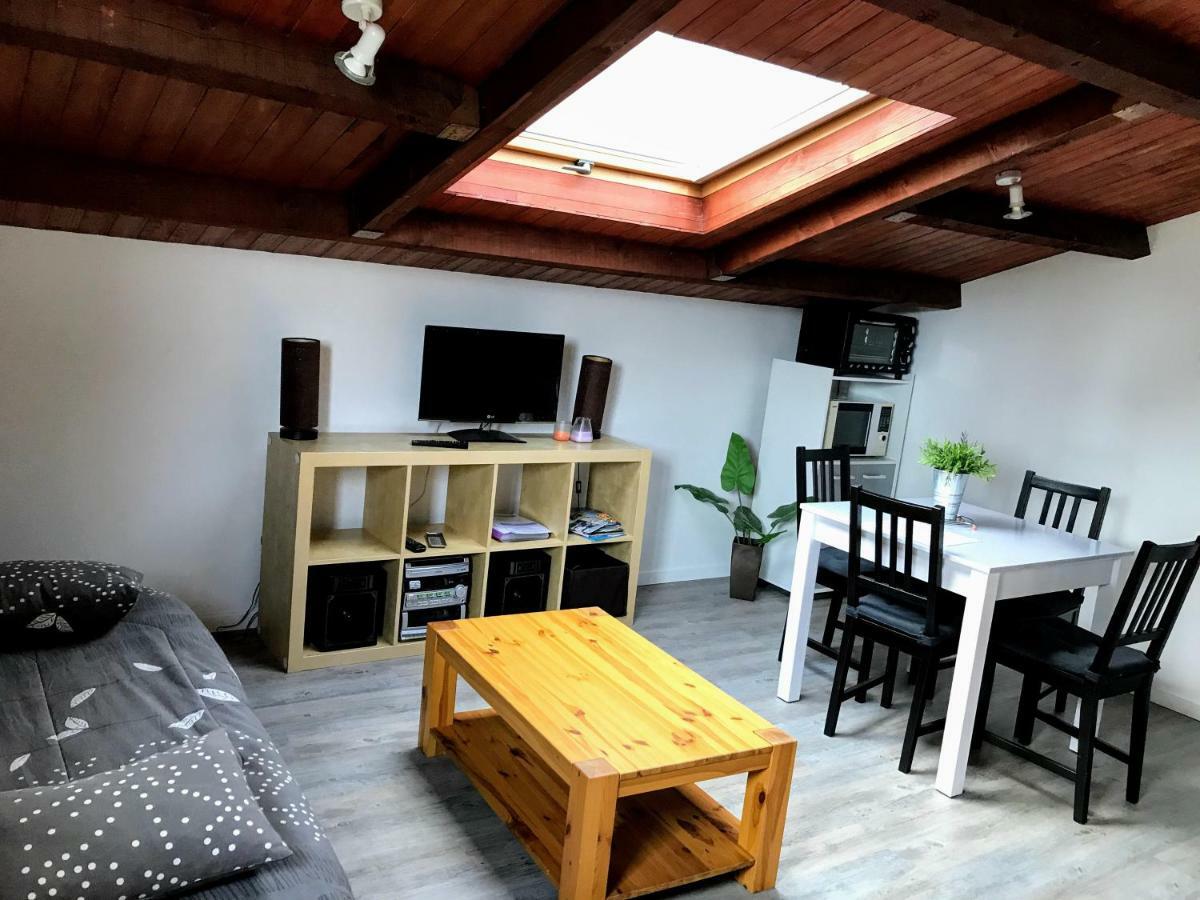Gite De Larmonys Gigean ภายนอก รูปภาพ